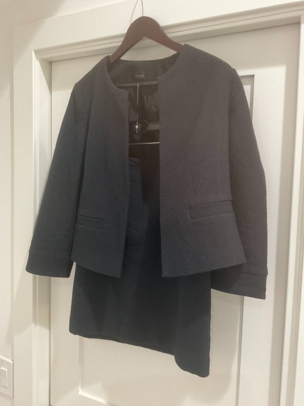 Ann Taylor Factory Black Skirt Suit Size 6
